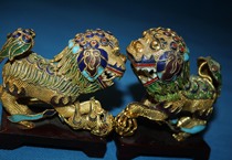Old foreign trade copper silk burned blue gilt gold wishful lion old foreign trade gilt gold burned blue hollow to avoid evil lion