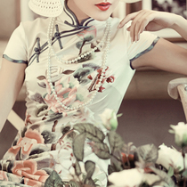 Golden branches and Jade leaves white silk embroidery high-end custom-made wavy skirt short-sleeved cheongsam skirt