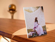 7-inch -12 - inch crystal version in Yunnan Kunming Painted Wooden Board Painting Wedding photo Enlarged Crystal Custom White Side Swing Table