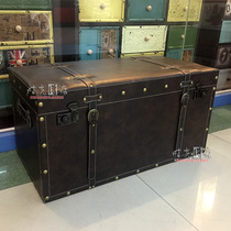 New product 80cm extra large luxury retro box British suitcase Creative coffee table box Clothing store bar decoration