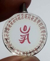Mantra mantra crystal pendant new product having a diameter of 2 5cm Crystal