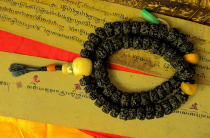 (Appreciation) Tibetan old King Kong Bodhi old Buddha beads rare pure black old King Kong 54 seeds 1 75 old hand string