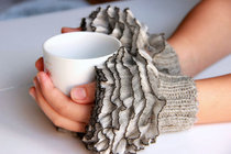 Hand-made Elegant rare limited Elegant and comfortable lace ruffle gray fingerless knitted gloves