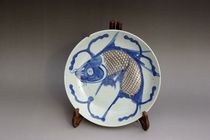 Antique collection Antique miscellaneous old objects Old blue and white glaze red fish plate