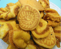 Northwest specialty Linxia fruit fruit Muslim halal food fried fruit fruit oil fruit pot helmet Twist Twist Two