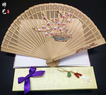 Fragrant wood fan Female fan Chinese style foreigner gift abroad characteristics traditional handicraft gift Folk crafts