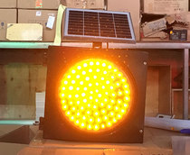 Factory direct solar yellow flash light Super bright traffic slow word flash light Road deceleration warning light strobe light