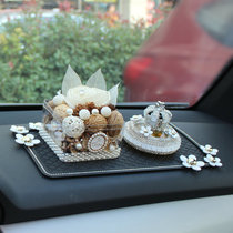 New car decoration Mango wood dried flower creative car aromatherapy perfume seat cute female car interior decoration