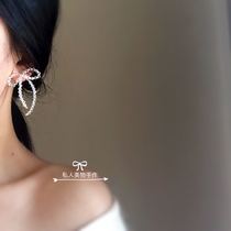 Designer Original Hands for geometric Korean ins Crystal Butterfly knot styling Jedi Temperament Ear Clip Earrings