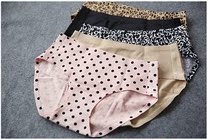 Original single bra assorted pure color triangle pants one piece without marks and breathable underpants Ice Comfort Women Feel Underpants