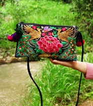 Yunnan ethnic style double-sided embroidery bag embroidery bag characteristic womens bag shoulder oblique cross fabric bag