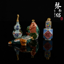 Qin book couple Jingdezhen antique porcelain Qianlong pastel snuff bottle hand-held works of art ornaments