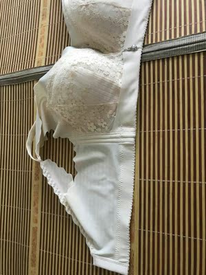 质量非常好！冰丝面料 夏天穿特别舒服！洗了不掉色 不变形！以后就认准你家了，包装也很好，快递单没有内衣字样 保密工作做的很好，保护客户隐私 非常好！快递速度快！