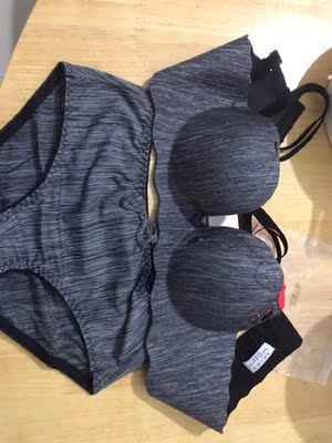 質量好!穿著舒適!還很聚攏!買了三套了!!完美!全五分 質量好!穿著舒適!還很聚攏!買了三套了!!完美!全五分