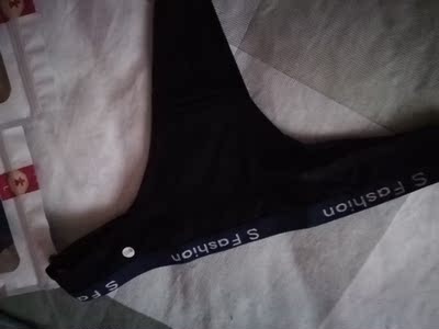 内裤质量很好，也很有弹性，穿上很舒服适，健身速干衣的料子，还不错！