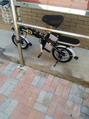 揭秘揭秘英格威折叠电动自行车怎么样,锂电池续航能力好吗?