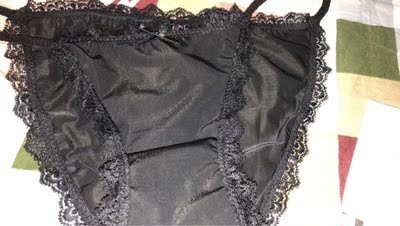 质量还不错,网纱也很柔滑.摸着滑滑的布料。无色差。 质量还不错,网纱也很柔滑.摸着滑滑的布料。无色差。