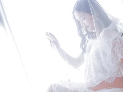 质量很棒，蕾丝偏软，不过穿起来舒适度很好，自己在家让老公拍了几张孕期照，哈哈，还是挺好看的~