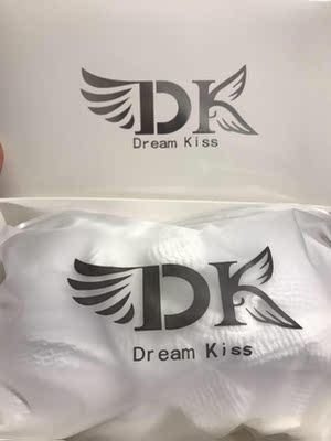 是我期待的那样,显白显瘦还特别显胸,罩杯很聚拢哦,料子摸起来手感很好,蛮厚实的,不会透,有点性感,真的是太满意了。 是我期待的那样,显白显瘦还特别显胸,罩杯很聚拢哦,料子摸起来手感很好,蛮厚实的,不会透,有点性感,真的是太满意了。