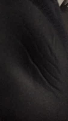 很舒适，稍微挤压会有褶皱，要注意。