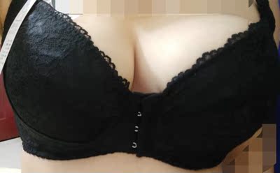 穿了这么多月色内衣还是镇店款最舒服,包容性好。颜色也多了,新出的红色也好看,就差一天就可以买到,下次在入手了!不过还是希望店家可以出更漂亮更年轻的款式!因为镇店款太多了,多出舒适度高的更漂亮的内衣哦! 没想到前扣的也这么舒服,好看 穿了这么多月色内衣还是镇店款最舒服,包容性好。颜色也多了,新出的红色也好看,就差一天就可以买到,下次在入手了!不过还是希望店家可以出更漂亮更年轻的款式!因为镇店款太多了,多出舒适度高的更漂亮的内衣哦! 没想到前扣的也这么舒服,好看