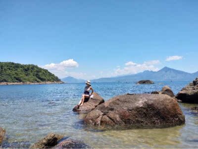 泳衣质量很好，面料柔软，穿着舒适性感好看，很喜欢