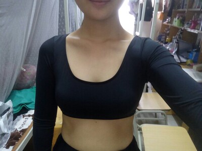 除了贵,,没有缺点,码数合适,布料舒服,长袖挡住手臂的肉,超级棒,但是这套泳衣也真的好贵,我胖,不敢穿,所以自己另外买了一条泳裙,胸垫会有点走位,如果是固定就好了,好舒服的上衣,再也不怕晒黑,不会被人捏手臂的肉了,啊哈哈哈哈哈哈哈哈哈,就这样,不说了 除了贵,,没有缺点,码数合适,布料舒服,长袖挡住手臂的肉,超级棒,但是这套泳衣也真的好贵,我胖,不敢穿,所以自己另外买了一条泳裙,胸垫会有点走位,如果是固定就好了,好舒服的上衣,再也不怕晒黑,不会被人捏手臂的肉了,啊哈哈哈哈哈哈哈哈哈,就这样,不说了