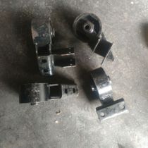 Foton full box car engine cushion