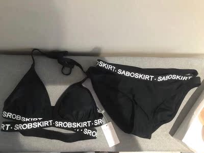 泳衣质量非常好 老板人也很好 一万个赞