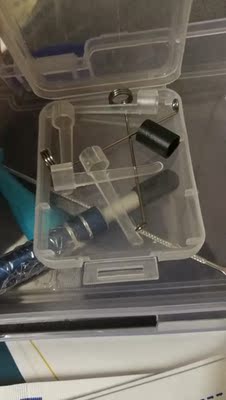 东西收到了,虽然快递出了点小问题,但店家也及时处理,服务挺满意的,电脑上图像清晰的,上手很快的,谢谢掌柜的。 东西收到了,虽然快递出了点小问题,但店家也及时处理,服务挺满意的,电脑上图像清晰的,上手很快的,谢谢掌柜的。