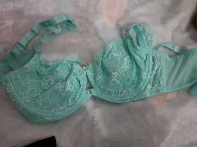 很好穿！己经在她家买啦四个啦！都已经穿过啦！