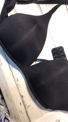 内衣收到很好,穿了一段时间很舒服,很透气 ,这款是舒适型的 对我们女性没有伤害,很值得购买,介绍了很多朋友来买这款了,都很喜欢,其他朋友也可以尝试一下 真的不错。 内衣收到很好,穿了一段时间很舒服,很透气 ,这款是舒适型的 对我们女性没有伤害,很值得购买,介绍了很多朋友来买这款了,都很喜欢,其他朋友也可以尝试一下 真的不错。