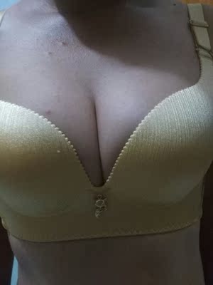 必须全五分好评。非常舒适，得体，大方。非常满意的一次网购。