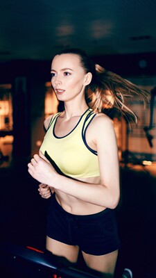 当大家看到我的这一篇评价时，表示我对产品是认可的，尽管我此刻的评论是复制黏贴的。这一方面是为了肯定商家的服务，另一方面是为了节省自己的时间，因为差评我会直接说为什么的。所以大家就当作是产品质量合格的意思来看就行了。最后祝店家越做越好，大家幸福平安，中华民族繁荣昌盛。