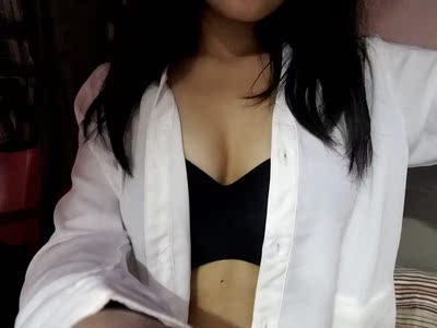 显胸小带点点小性感，穿衣服不尴尬。下水洗过不会掉色不变形，质量非常好，值这个价，大胸的妹子应该人手一个，会回购！