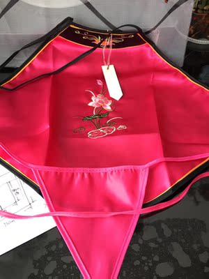 颜色很好看！穿着很漂亮