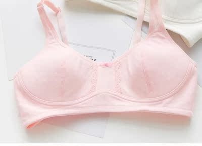 女儿很喜欢，穿着一点不束缚，这种薄棉的要比海绵舒服，以后还会光顾的