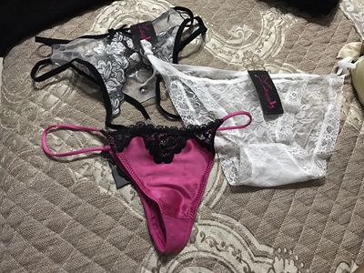 性感哦 老公看见就受不了了 大爱 物有所值 这是第一次在这家小铺买东西  以后还会关顾的