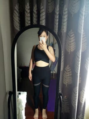 运动内衣码数推荐的很准，穿着也很舒服，从开始的XL码减到现在的M码，全部训练服都你家。活动很给力