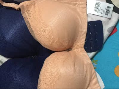 必须给个好评，第二次买了，比我之前在店里买的便宜多了，质量特别好，一直穿这个牌子，下次还来