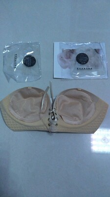 内衣质量很好，做工精细，码数标准，充气方便，粘性很好，不会掉，物超所值，物流快好评