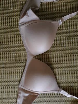 真的性价比很高，之前已经买了两件，这件无钢圈的还会回购，穿着很舒服