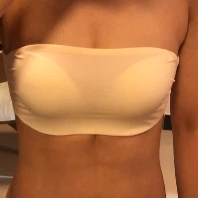 偏米白色，不会掉