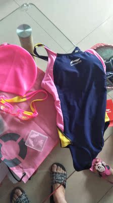 非常满意的，开心，还送了耳塞，包包