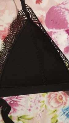 超薄！穿着舒服！摸着也很舒服！有质感！我A cup，小胸也可以哟！