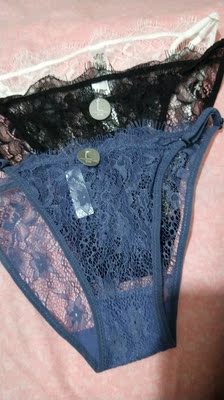 掌柜的服务态度真好,发货很快。商品质量也相当不错。太喜欢了,谢谢! 掌柜的服务态度真好,发货很快。商品质量也相当不错。太喜欢了,谢谢!