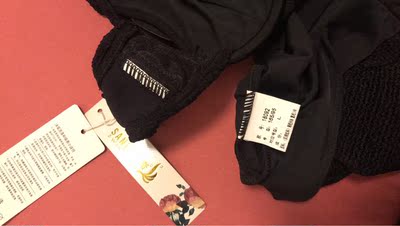 明明要的M上衣。L裤子。为了掩耳盗铃发了一样的。怕被看出来把标剪了。真想骂脏话。