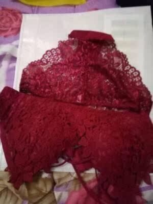 宝贝收到了 质量超级好 穿起来很舒服 包装也很精细 是正品哦 款式很漂亮哟 宝贝收到了 质量超级好 穿起来很舒服 包装也很精细 是正品哦 款式很漂亮哟