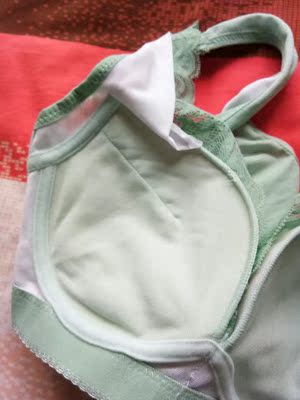 发货很快，试穿效果不错，没有钢圈很舒服，好评