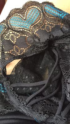 挺漂亮,很性感,穿着很舒服,喜欢 挺漂亮,很性感,穿着很舒服,喜欢